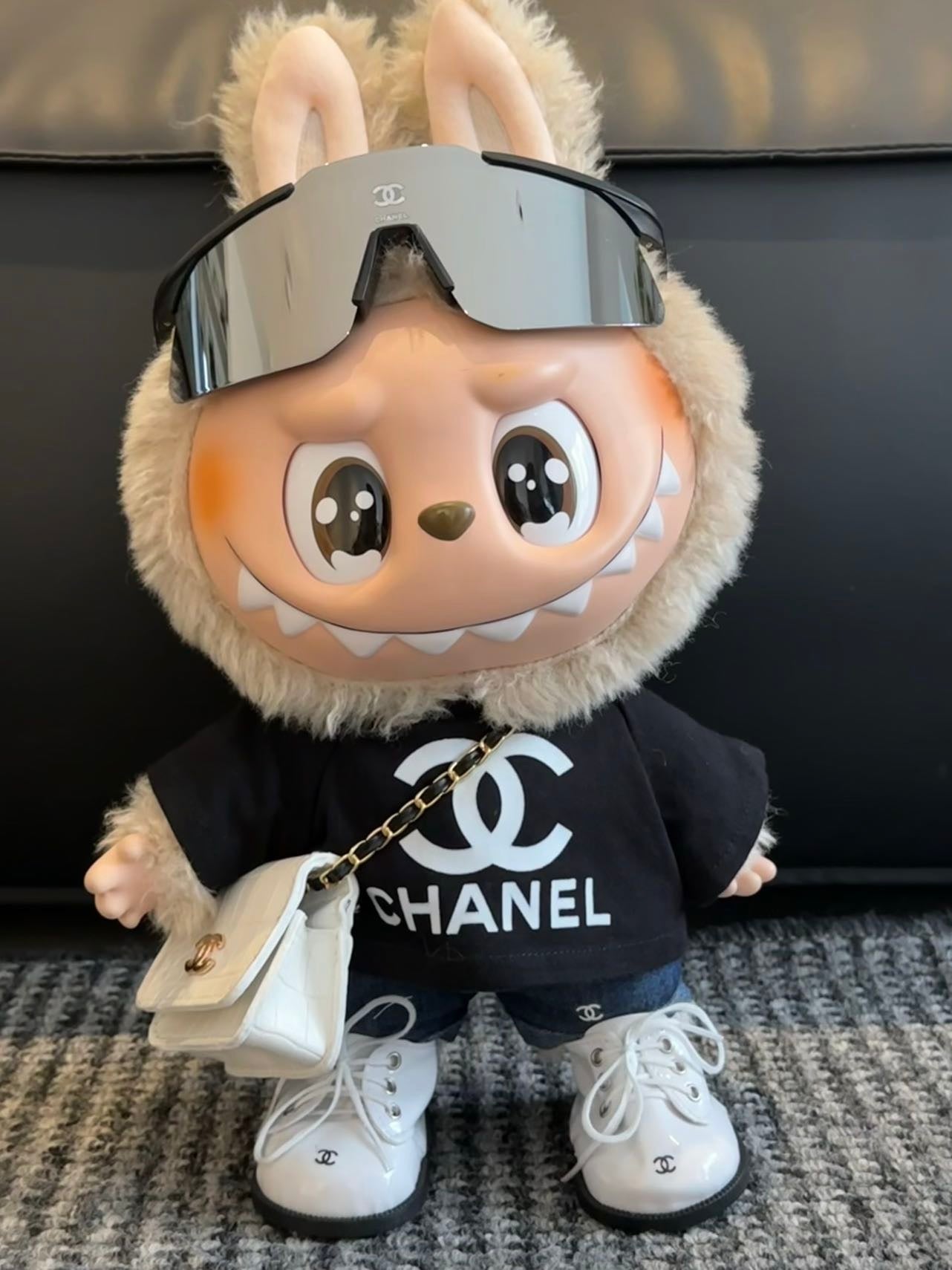 POP MART Labubu Replacing Clothes Set, Labubu Outfit T-Shirt Chanel (No Dolls)